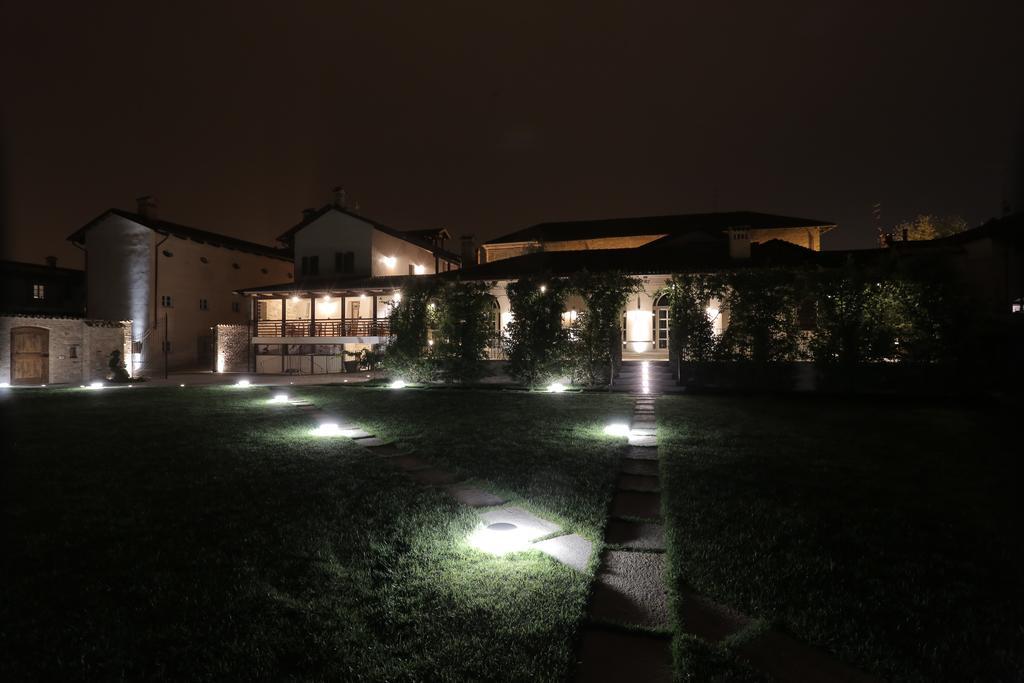 Bed and Breakfast Il Giardino Di Ghilot Cherasco Exterior foto